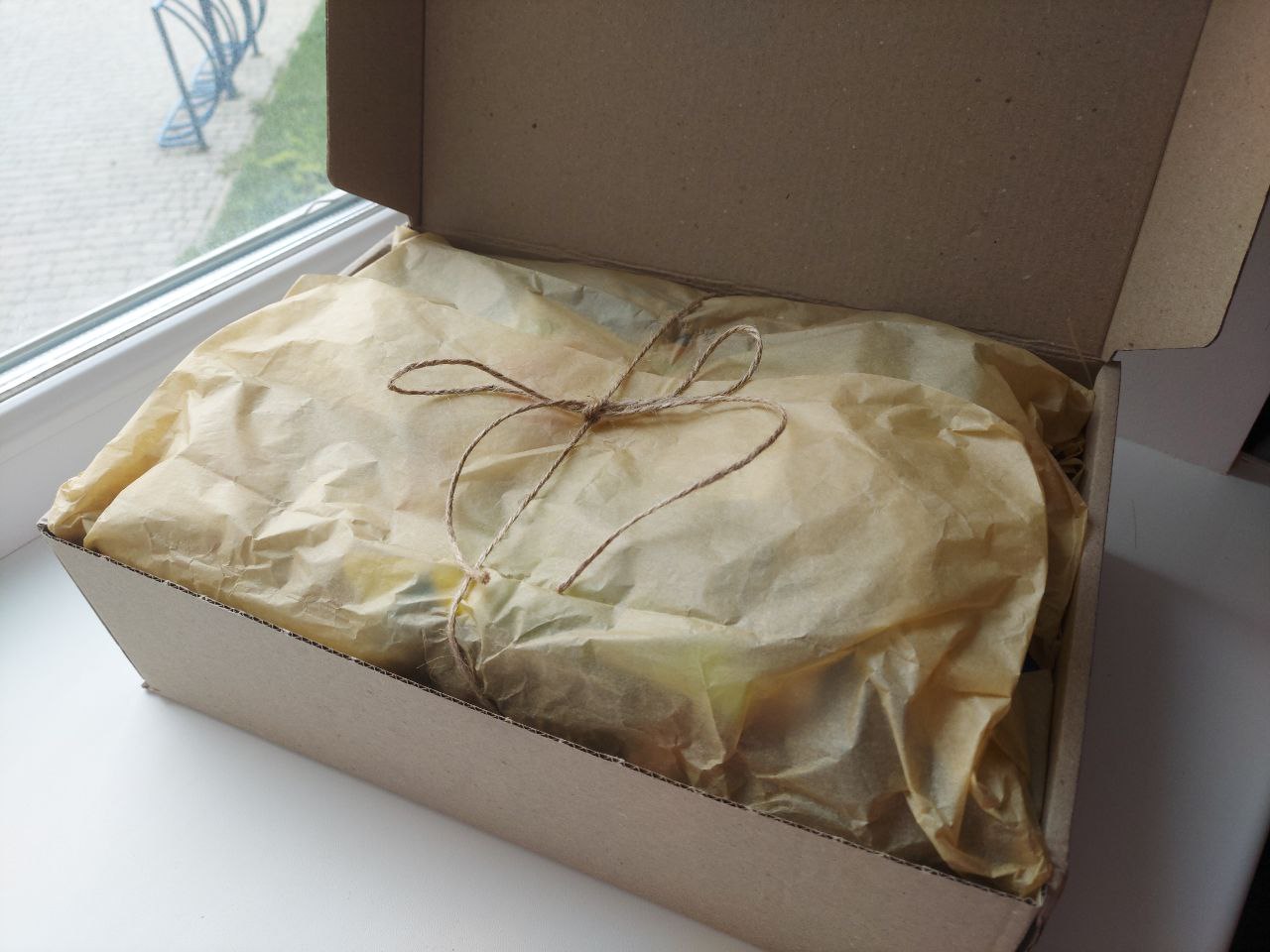 Ukrainian Box (Style 1). Surprise Box from Ukraine (Українські сувеніри)