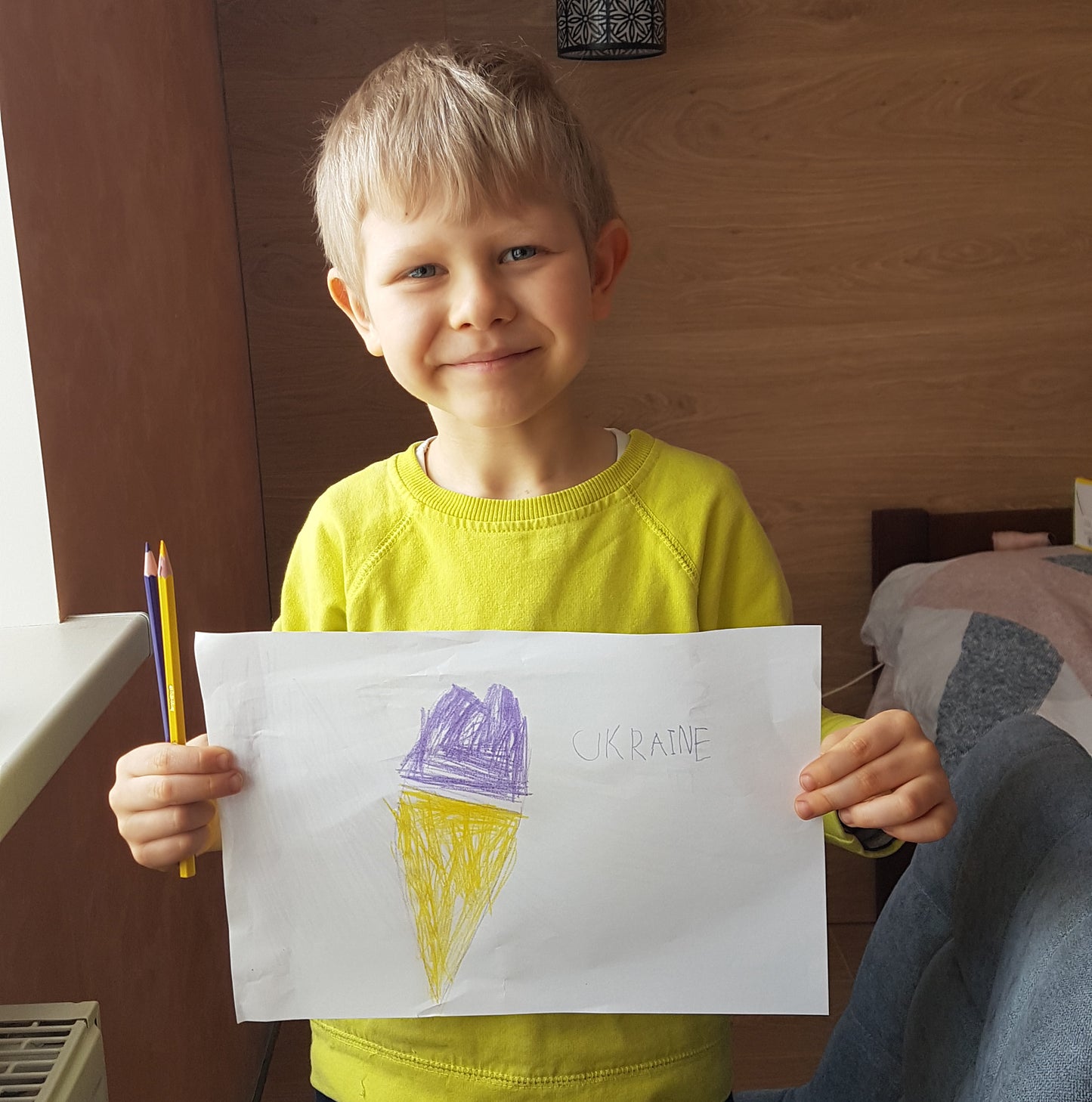 Support the Ukrainian little artist. (Дитяча картина)