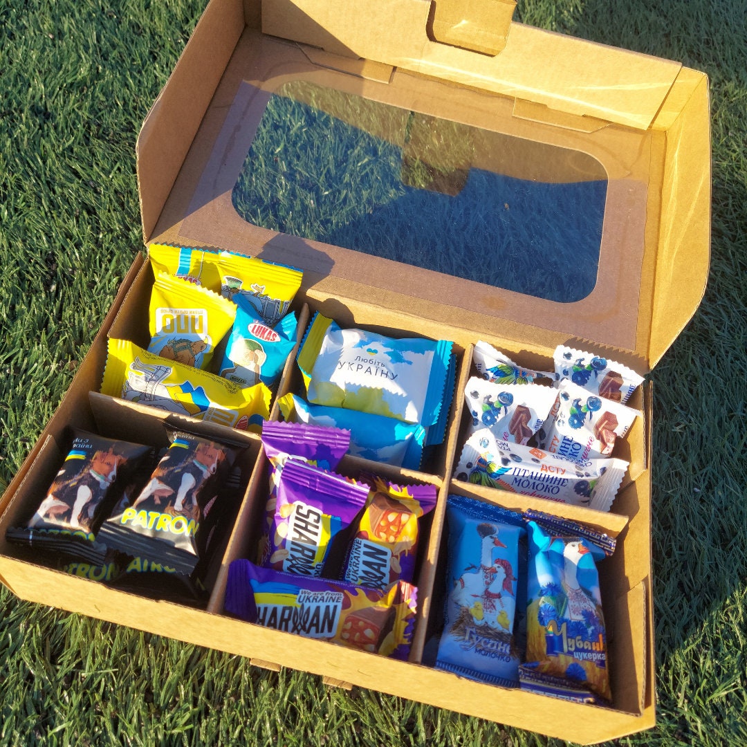 Patriotic Ukrainian Gift Box (Українські сувеніри)