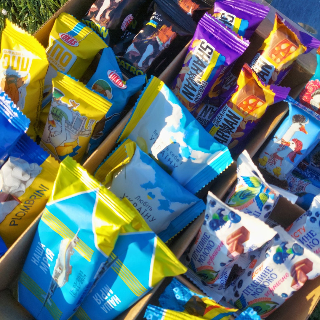 Patriotic Ukrainian Gift Box (Українські сувеніри)