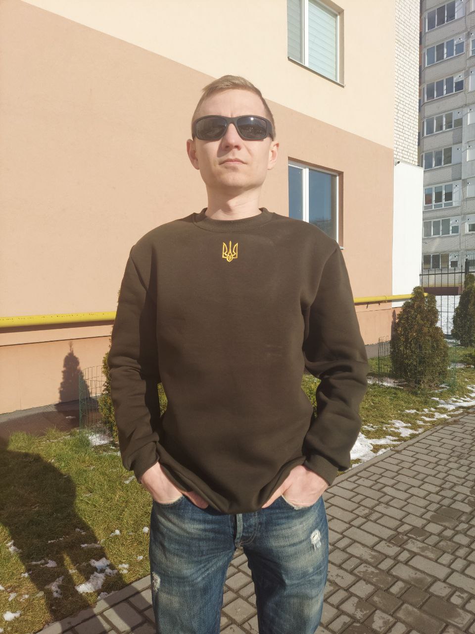 Zelensky Sweatshirt with Embroidered Ukrainian Tryzub. (Світшот чол.)