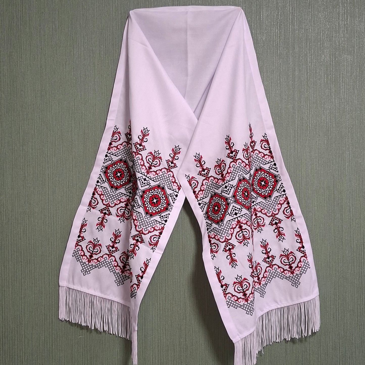 Ukrainian Rushnyk "Zlahoda" Black and Red – Traditional Embroidered Towel on Homespun Fabric – Cross-Stitch Machine Embroidery 175x32cm