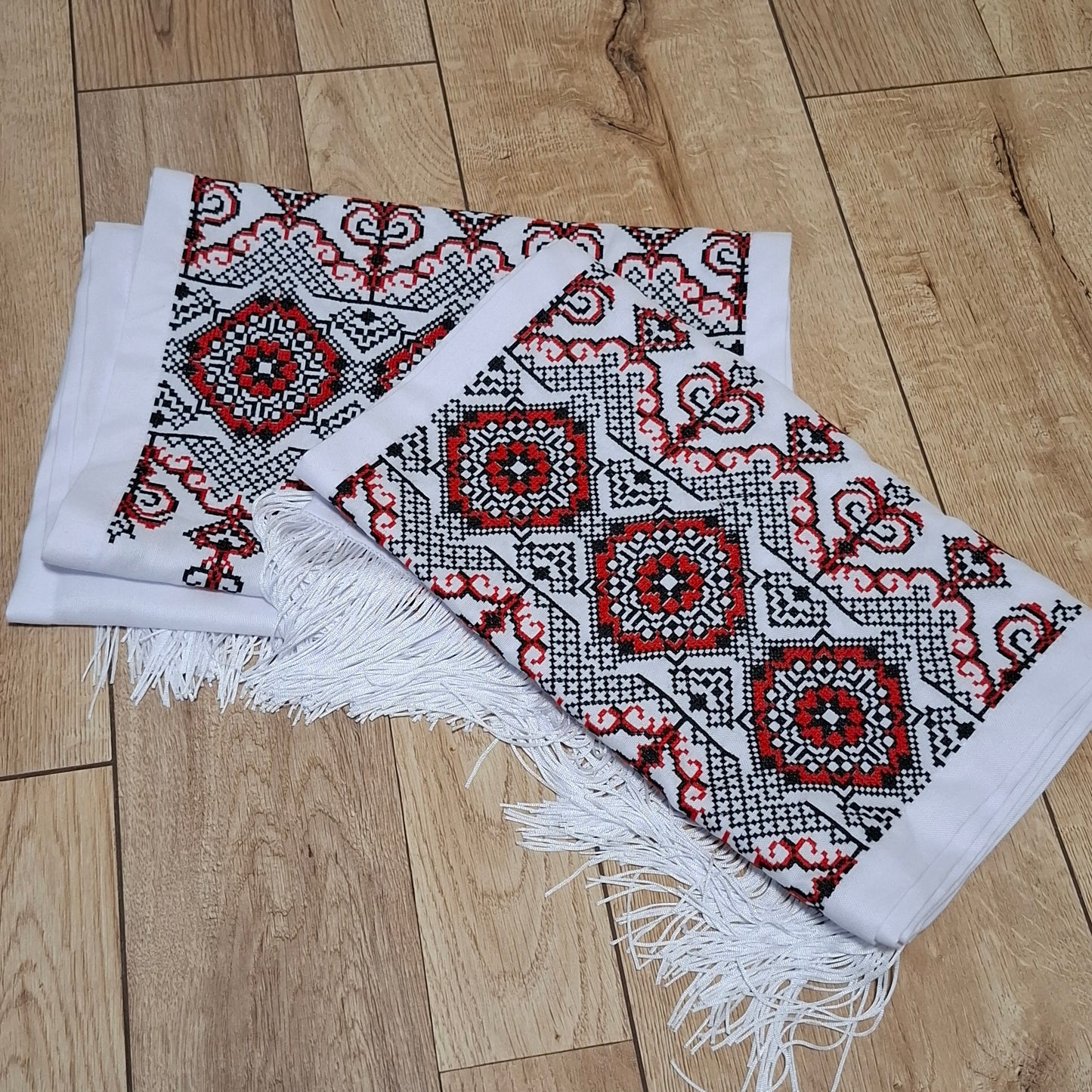 Ukrainian Rushnyk "Zlahoda" Black and Red – Traditional Embroidered Towel on Homespun Fabric – Cross-Stitch Machine Embroidery 175x32cm