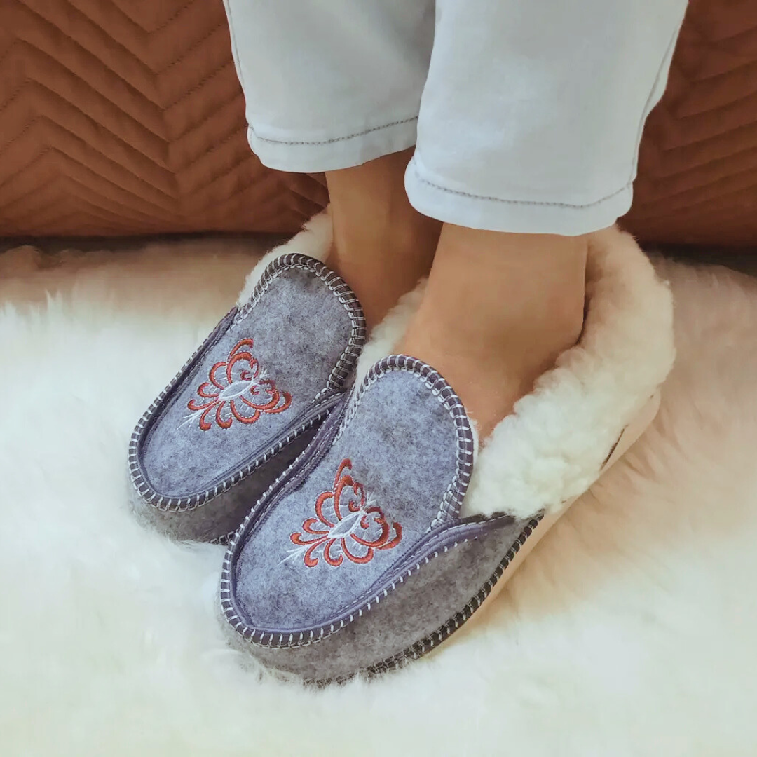Handmade Wool Slippers with Hutsul Embroidery from Ukraine – Warm Felt Chuni for Women & Men – Cozy Winter Gift – Carpathian Folk Design