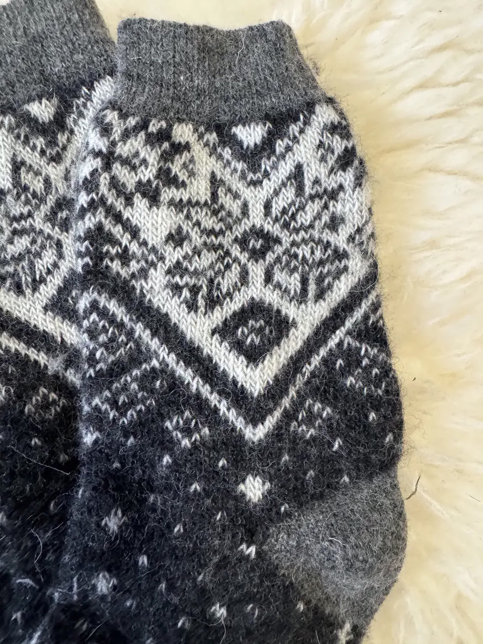 Handmade Ukrainian Wool Socks for Men, Extra Warm Carpathian Artisan Knitwear, 100% Sheep Wool Winter Socks