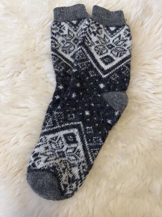 Handmade Ukrainian Wool Socks for Men, Extra Warm Carpathian Artisan Knitwear, 100% Sheep Wool Winter Socks