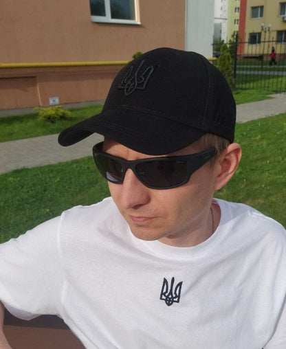 Black Ukrainian Embroidery Hat (Кепка патріотична)