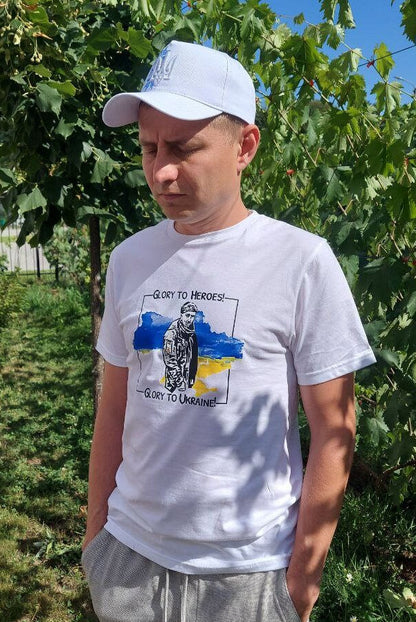 Ukrainian Hero T Shirt "Glory to Heroes, Glory to Ukraine" (Футболка чол.)