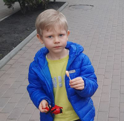 Support the Ukrainian little artist. (Дитяча картина)